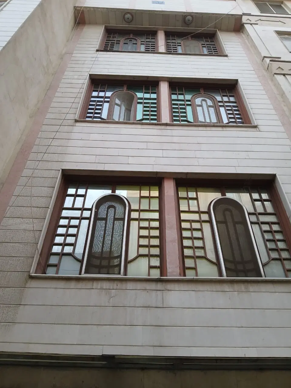 ۳تا تک واحدی ۵۵متری شمالی با پارکینگ