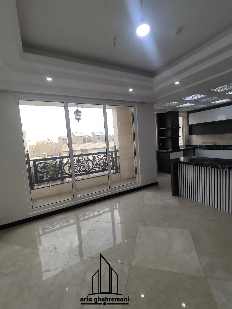 157 متر چهارباغ شرقی قابل تهاتر