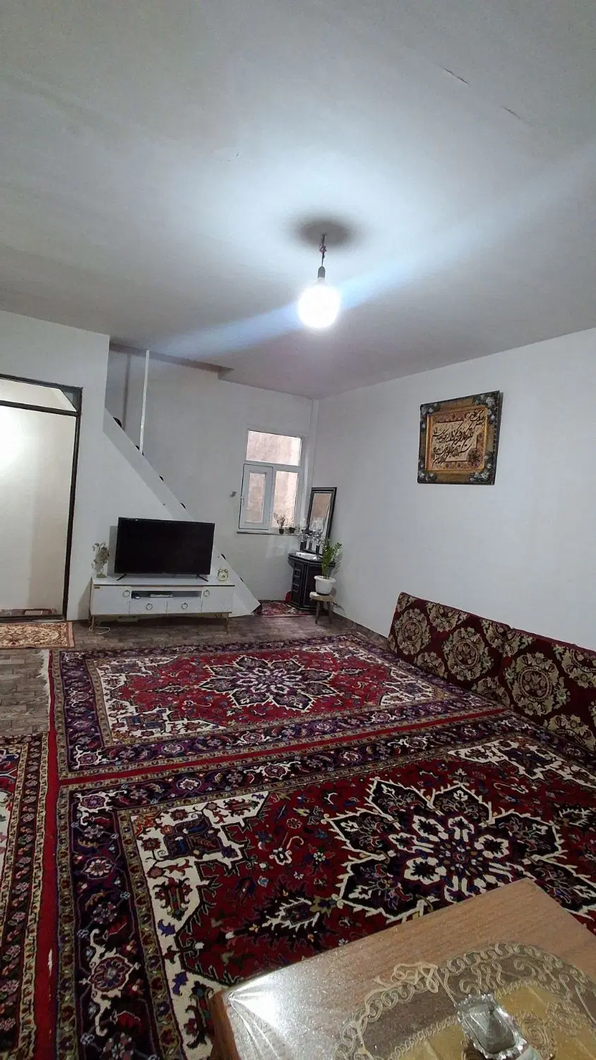 فروش حیاط ۳طبقه