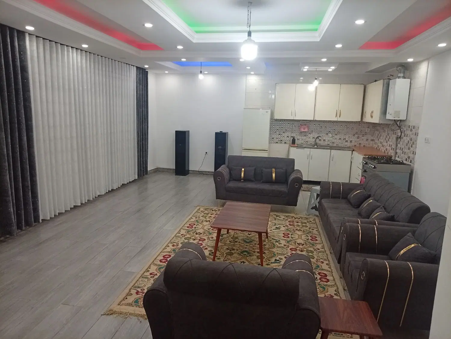 استخر ابگرم مهرشهر کرج شهرکی