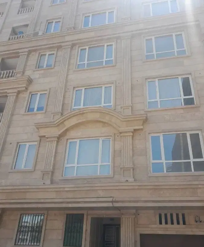 زرافشان ۹۹متری