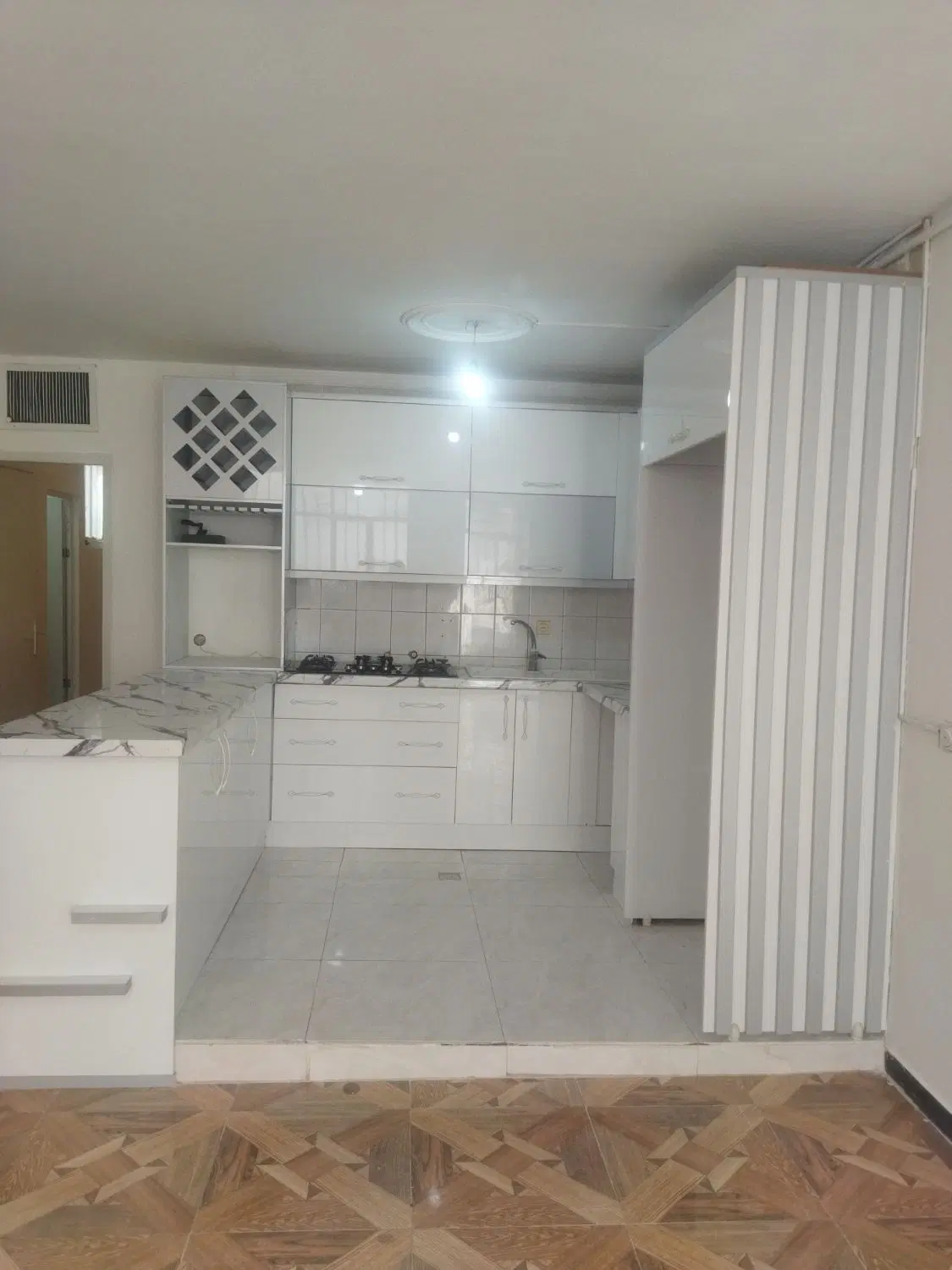 واحد کوچه های پایین عدل