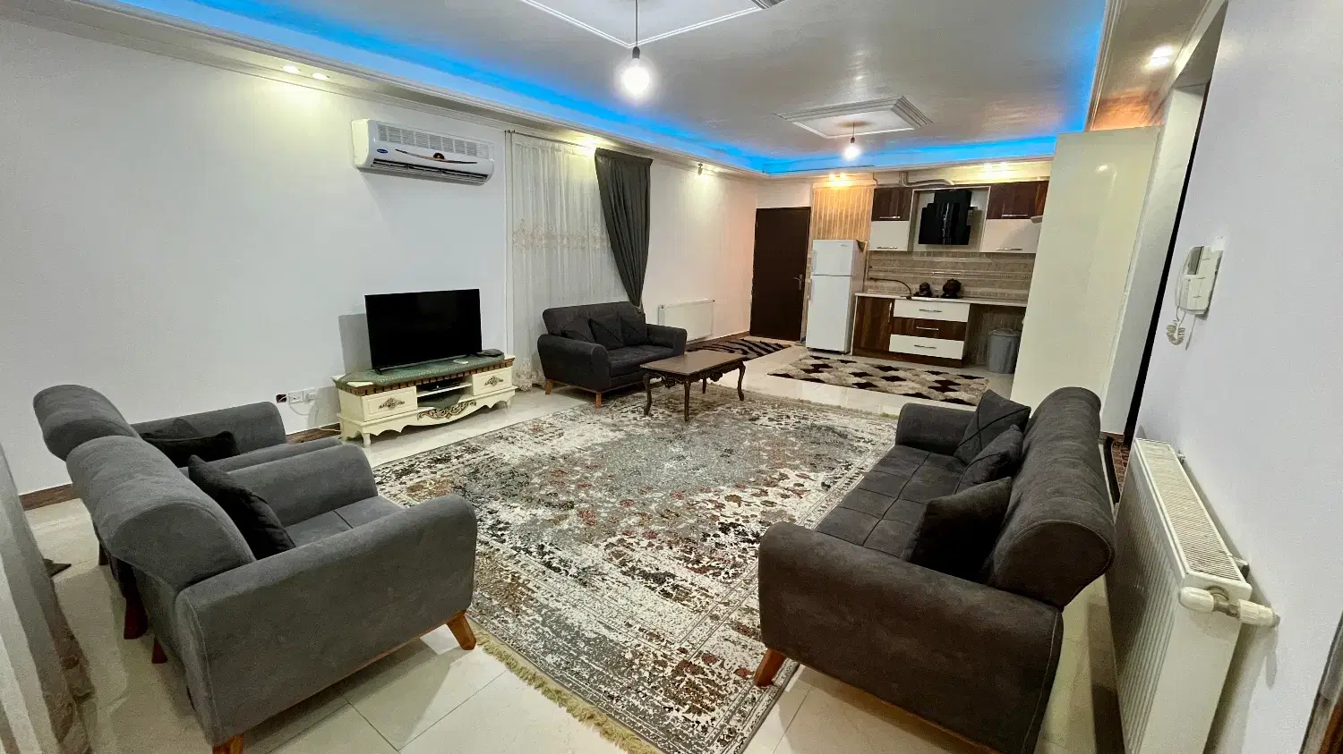 ویلای دنج و لوکس با استخر آب‌گرم