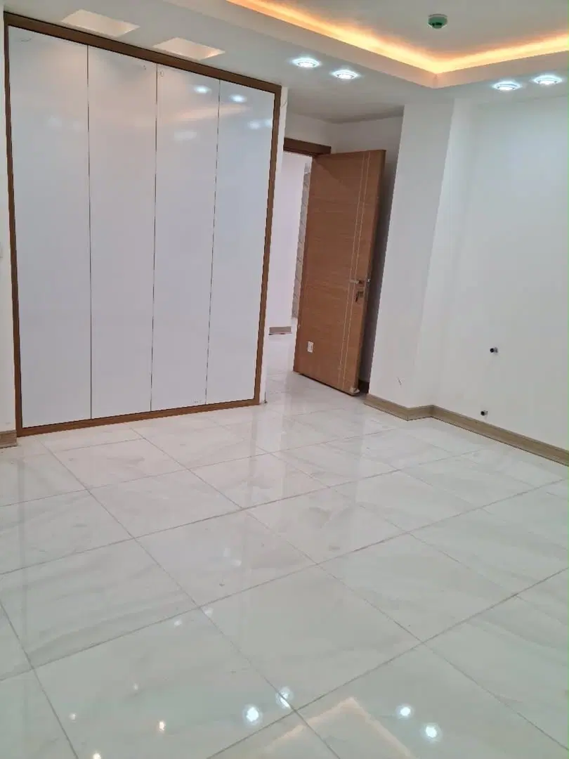 کیانپارس _ ۱۴۵ متر کلید اول