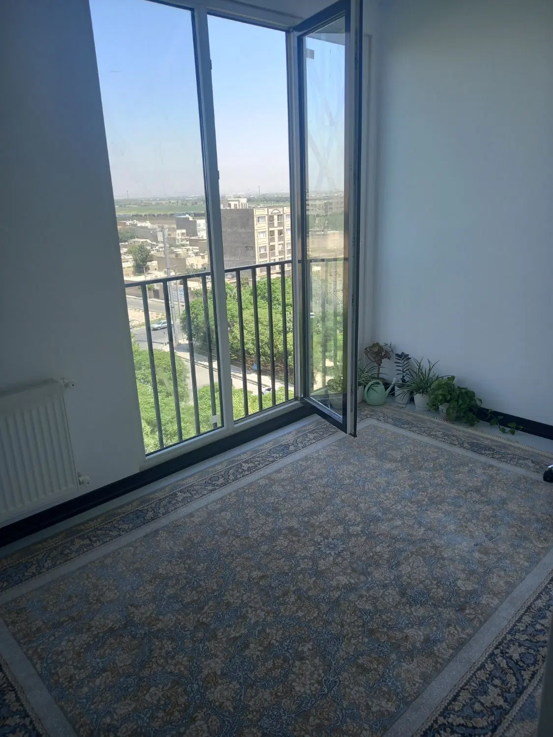 آپارتمان ۸۲ متری واقع در ایران زمین