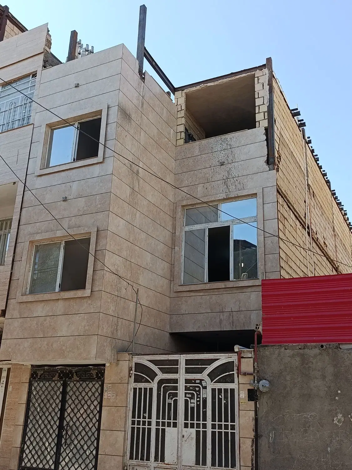 هوایی ۱۰۰ متری
