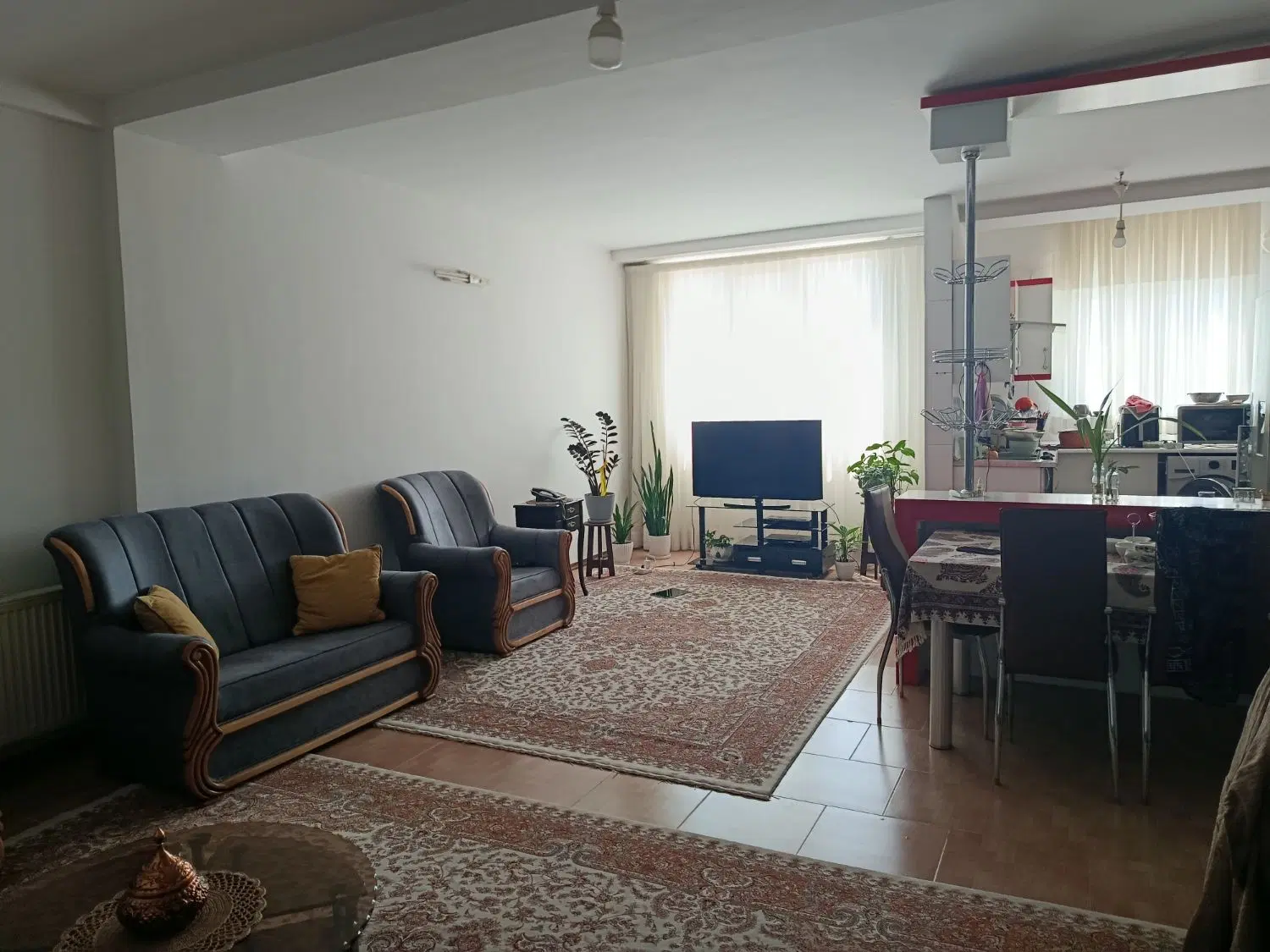 واحد فروشی۹۷متری در مجتمع نگین