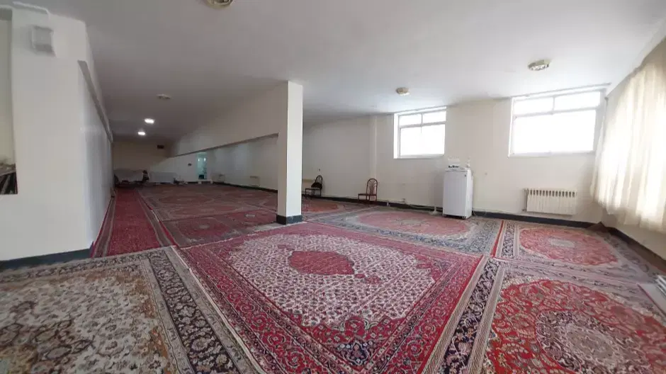 اسکان کاروان زیارتی مجردوخانواده فاصله تاحرم1 کوچه