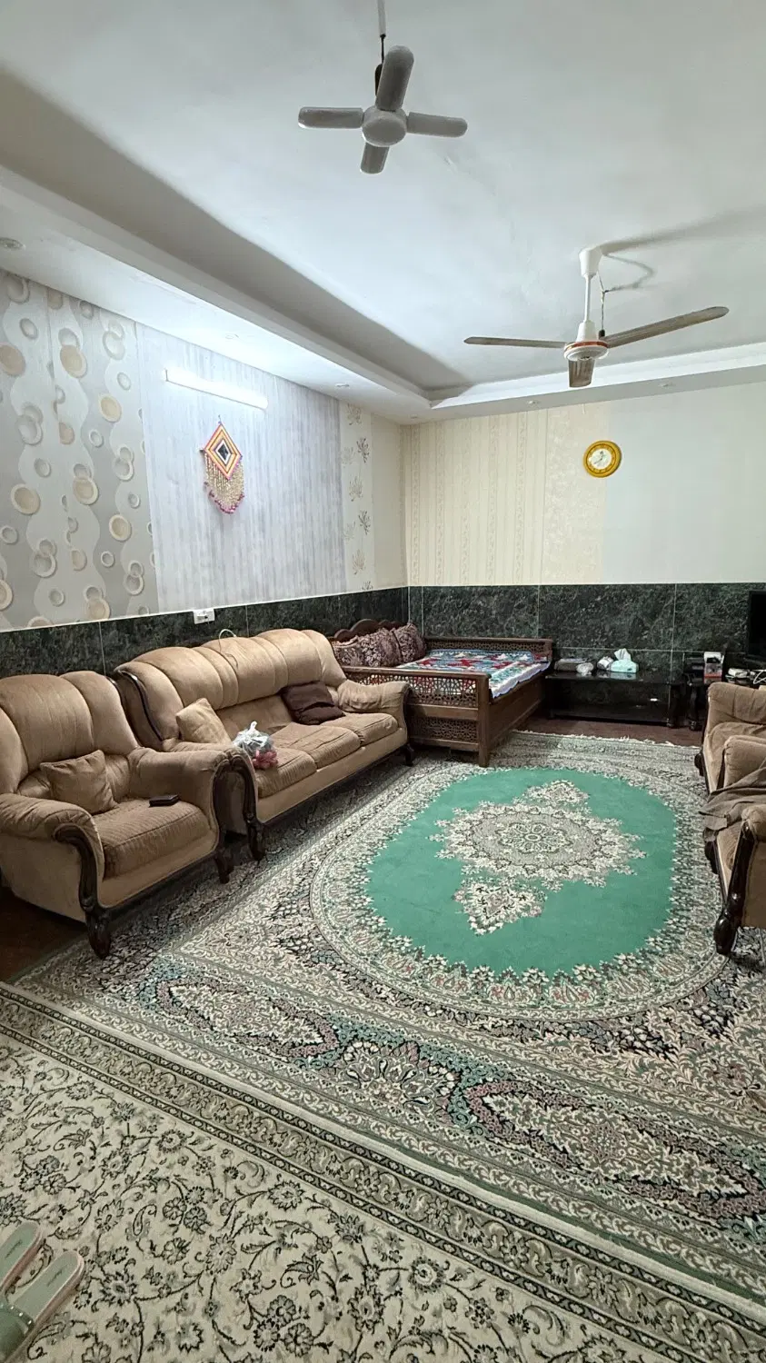 باغ ارزنده با امکانات کامل در نجف آباد