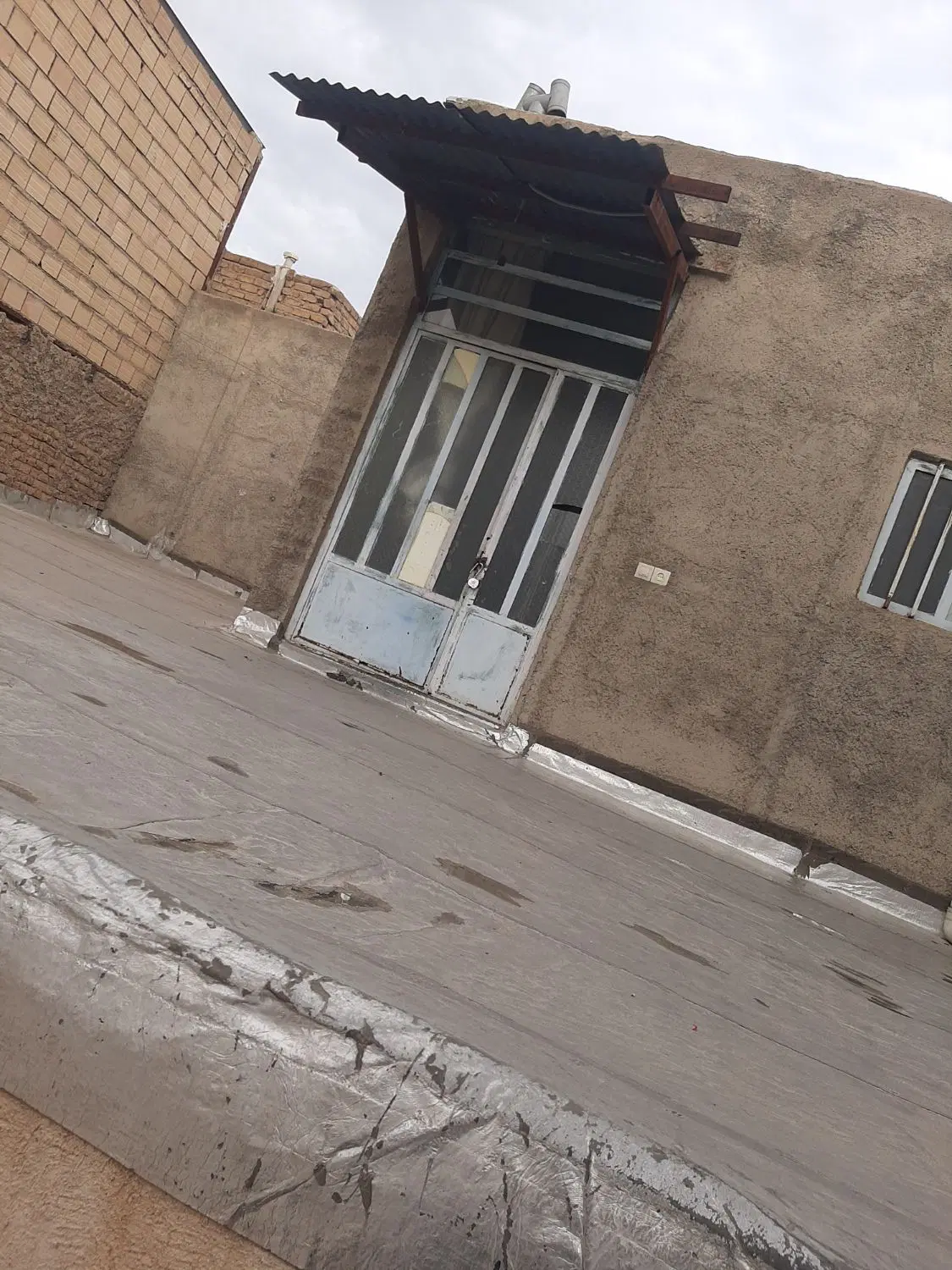 فروش خانه ویلایی کلنگی درخیابان مطهری