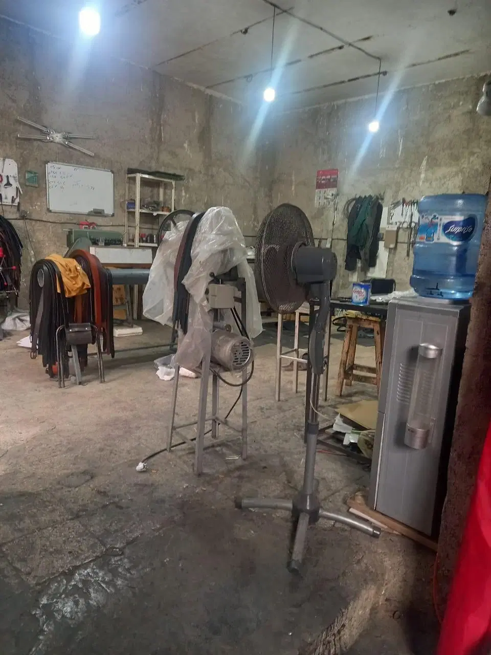 ۱۰۰متر کارگاه با برق ۳ فاز مسگرآباد خیابان حاج حسن