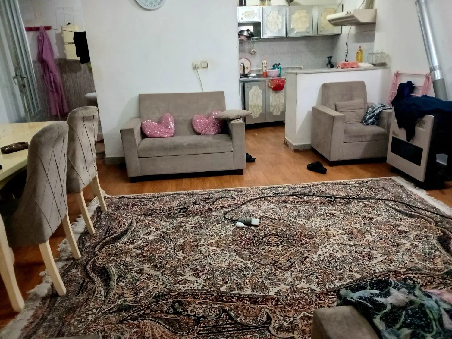 اجاره یک واحد مسکونی