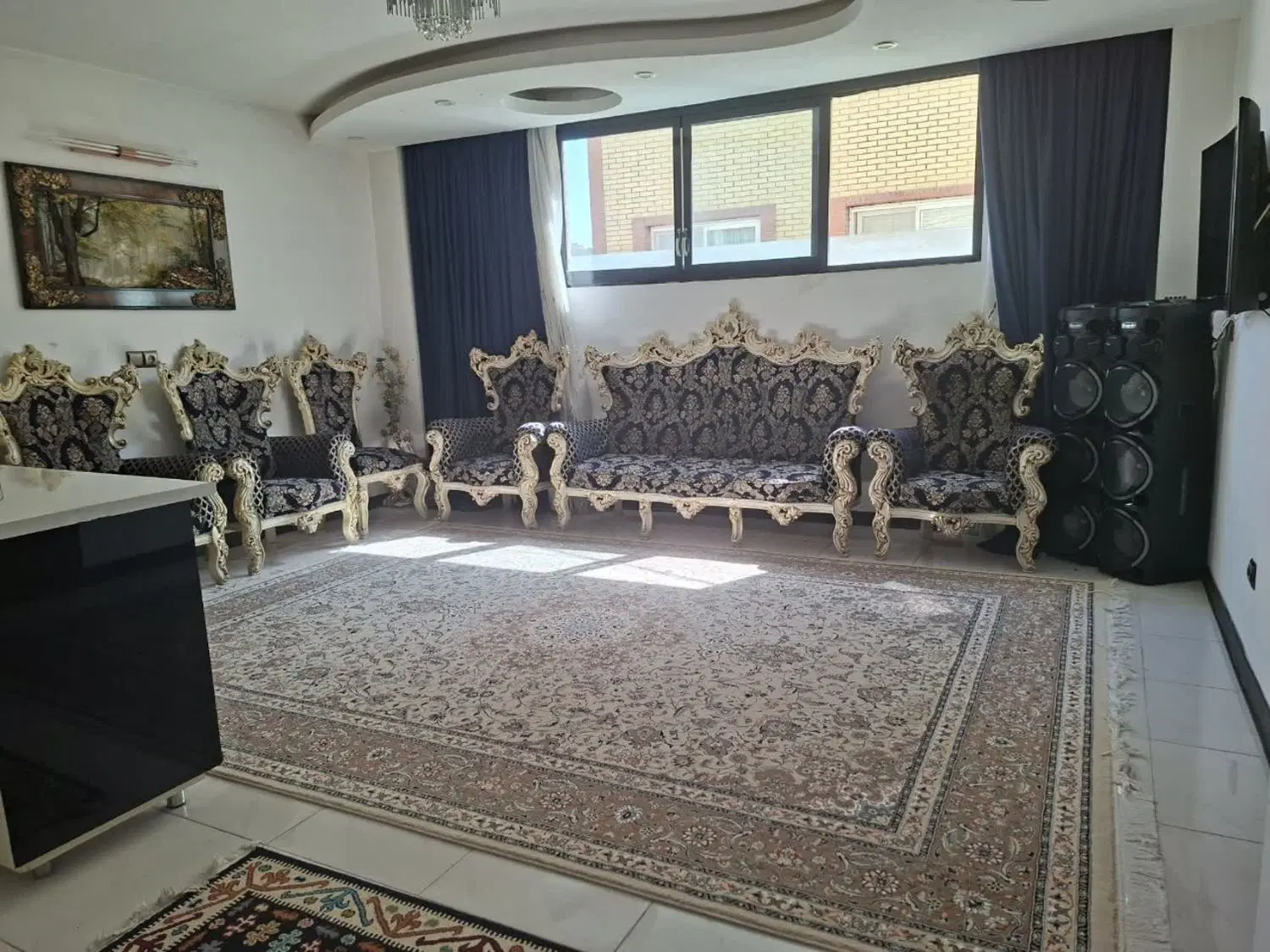 آپارتمان شیک و نقلی