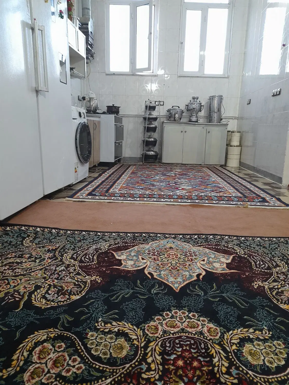 منزل مسکونی انتهای خ شهید مفتح