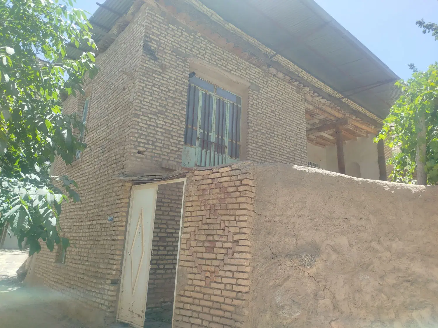 خانه قدیمی منشاد