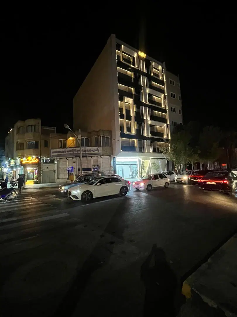دفتر کار 77 متری آپادانا
