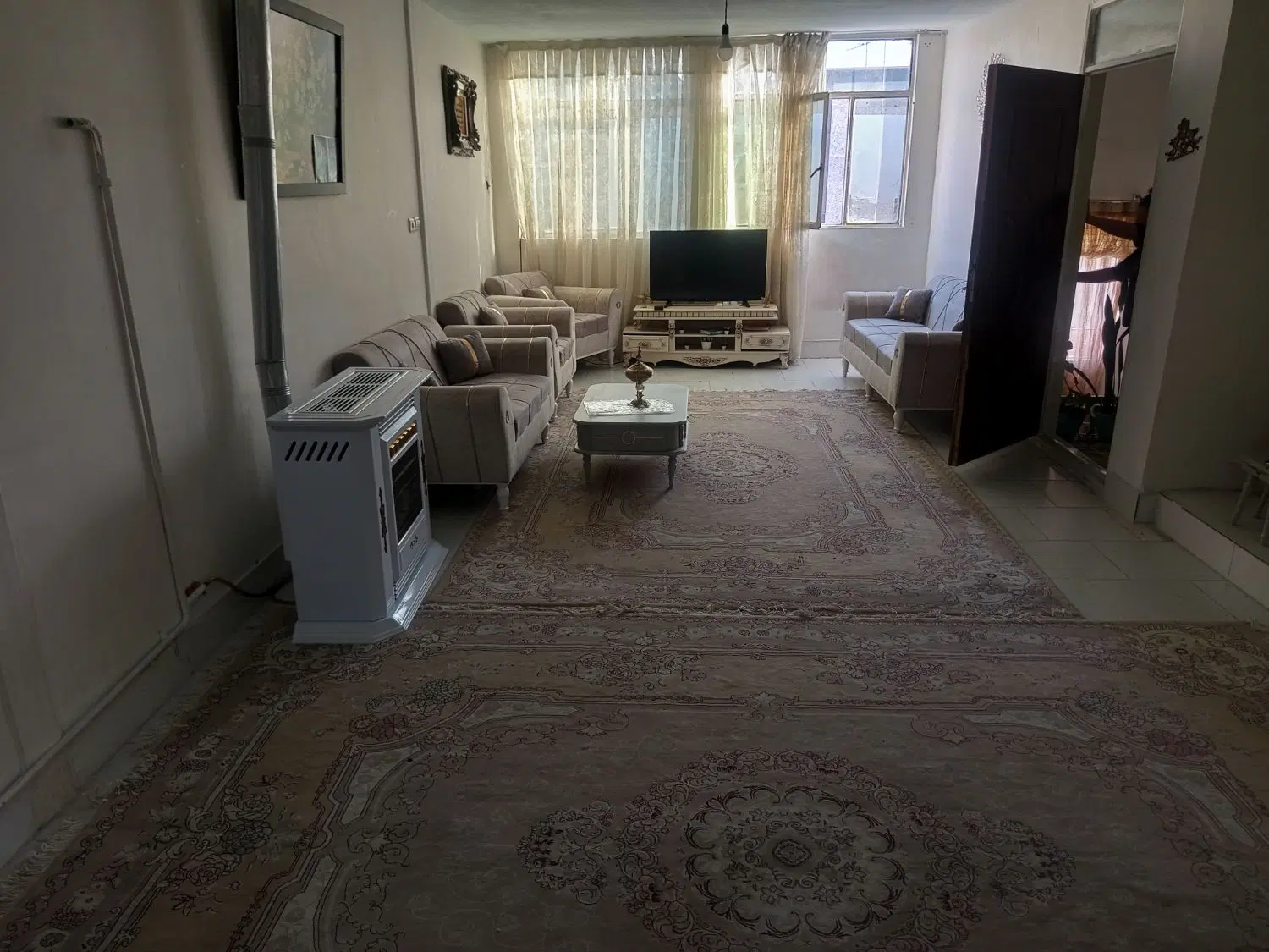 اجاره منزل مسکونی در شهر قدس میدان امام حسین.