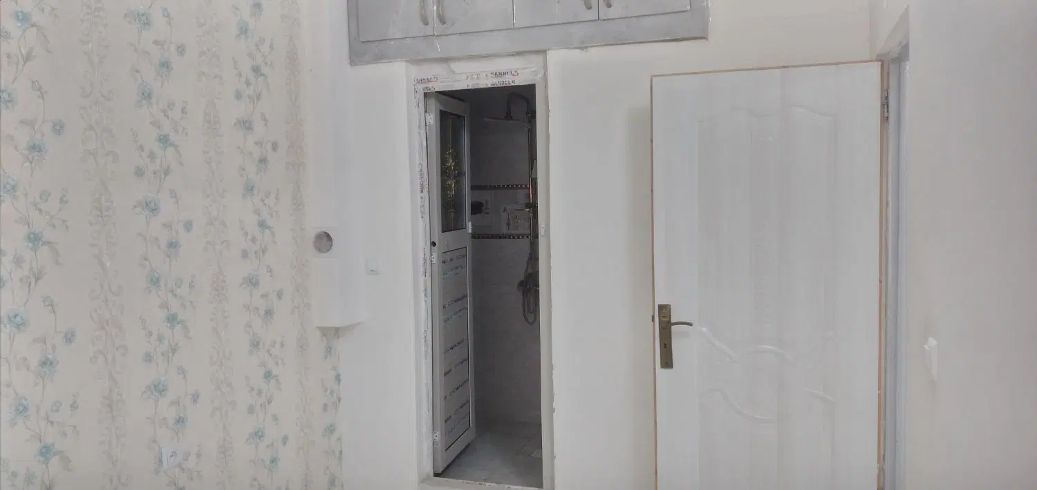 آپارتمان ۱۰۰متری دوخواب شیک و تمیز