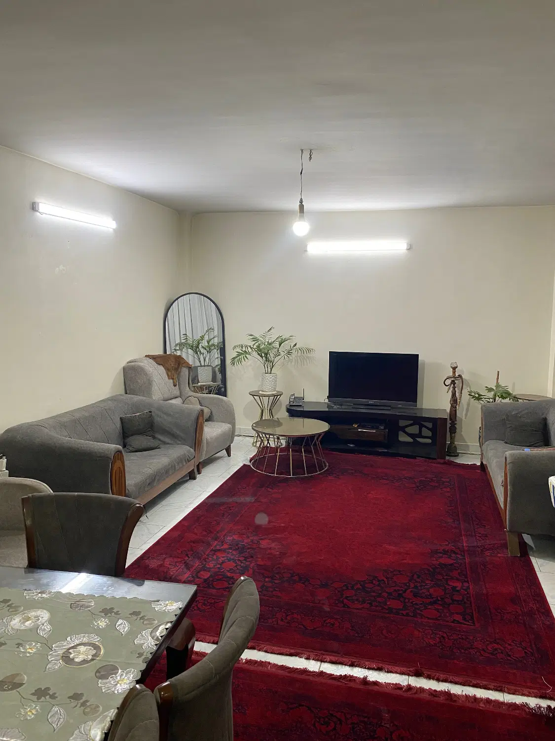 ۱۳۷ متر خانه ویلای ۳ طبقه باپارکینگ