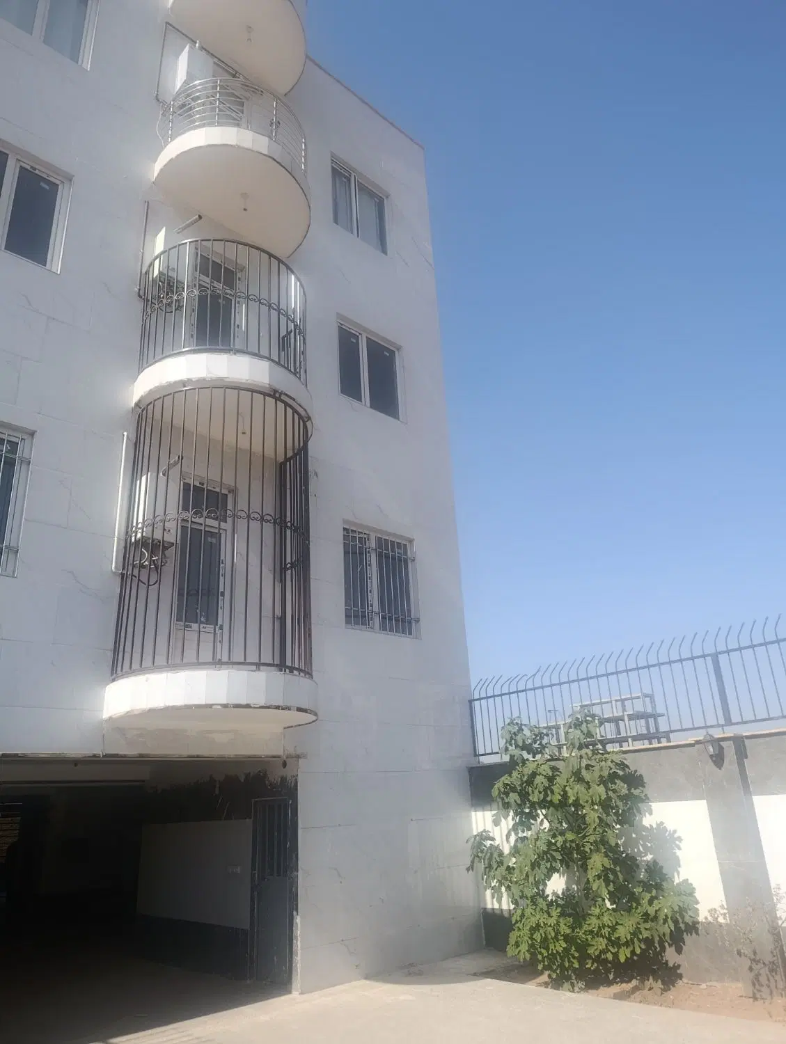 واحد۱۱۰متری نوساز جنوبی