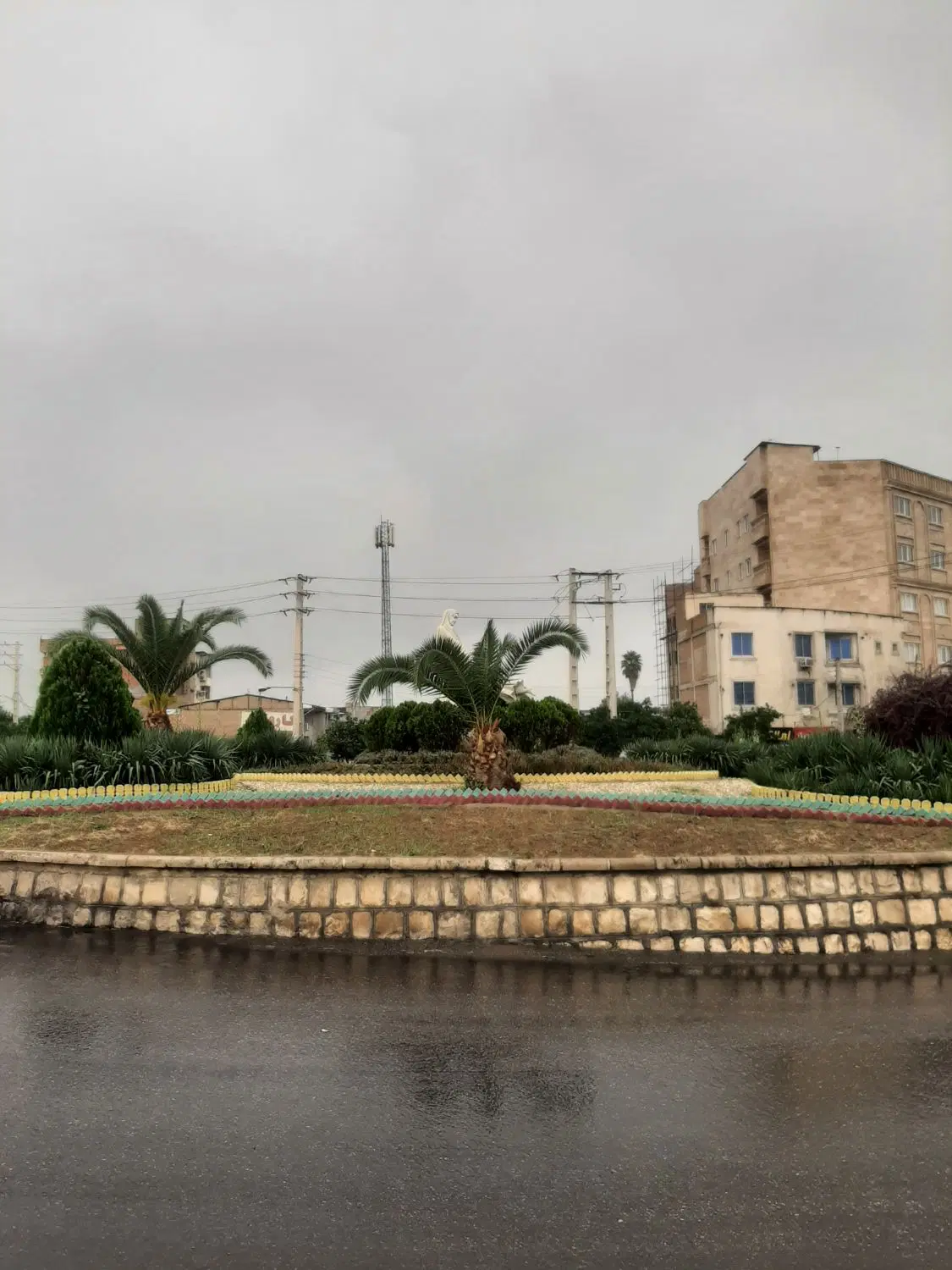 زمین فلکه مادر