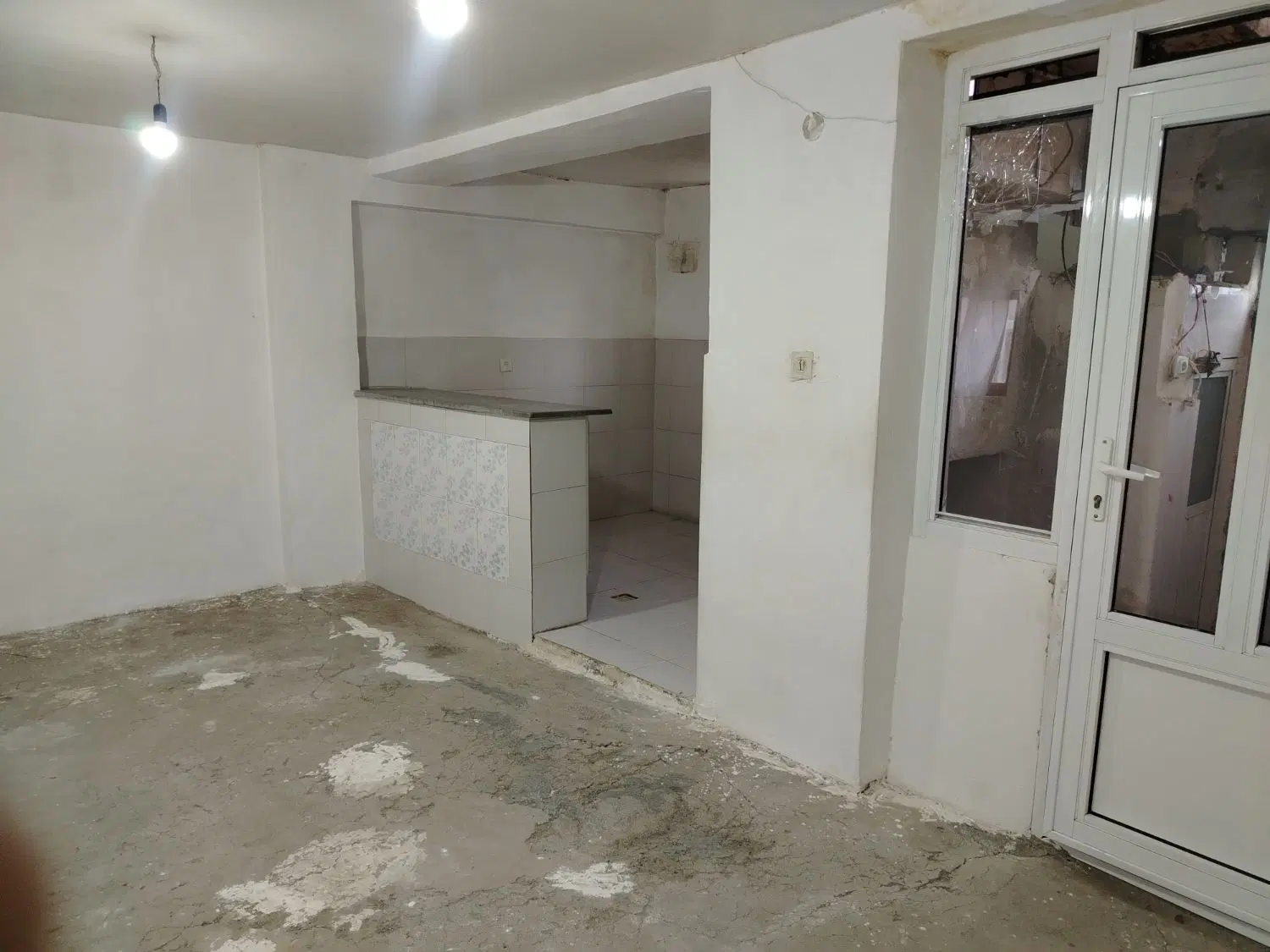 خانه  کمربندی(تپه شوبو) روبروی پارک لاوان
