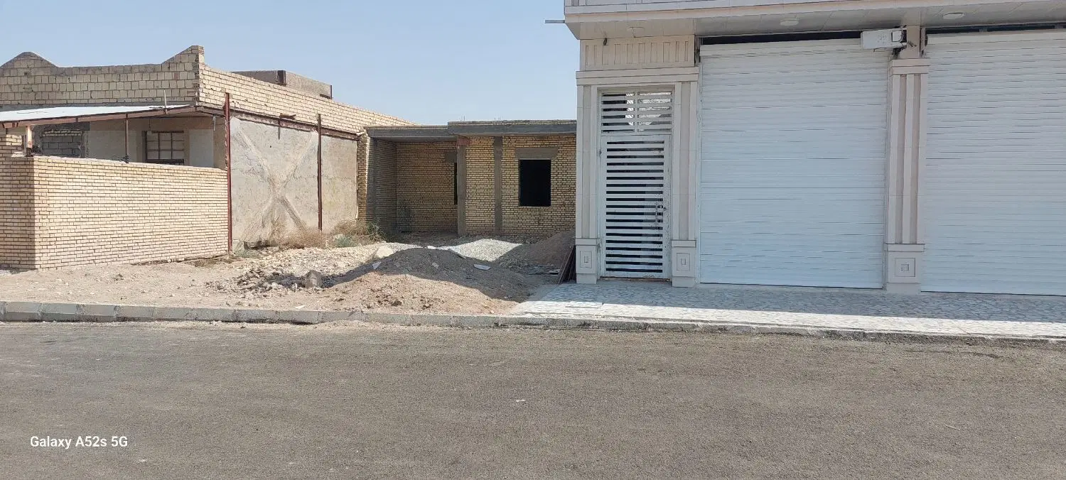تجاری مسکونی منیوحی