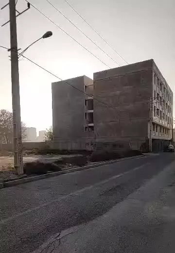 زمین مسکونی ۲۱۰ متر تاپ لوکیشن