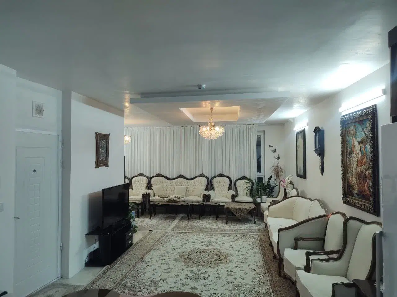 فروش واحد۱۰۰متری پاسداران