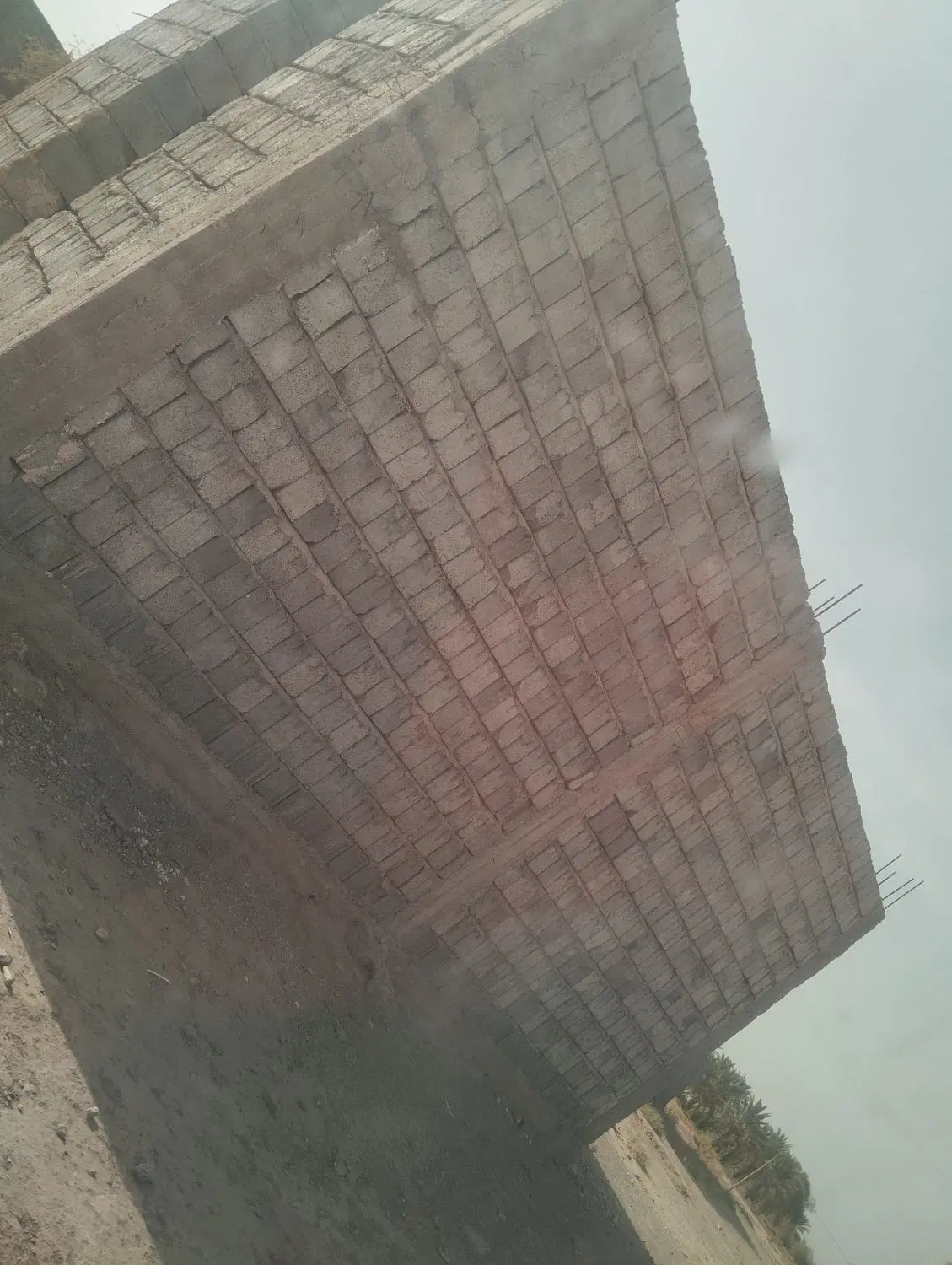 خونه نیمه کاره