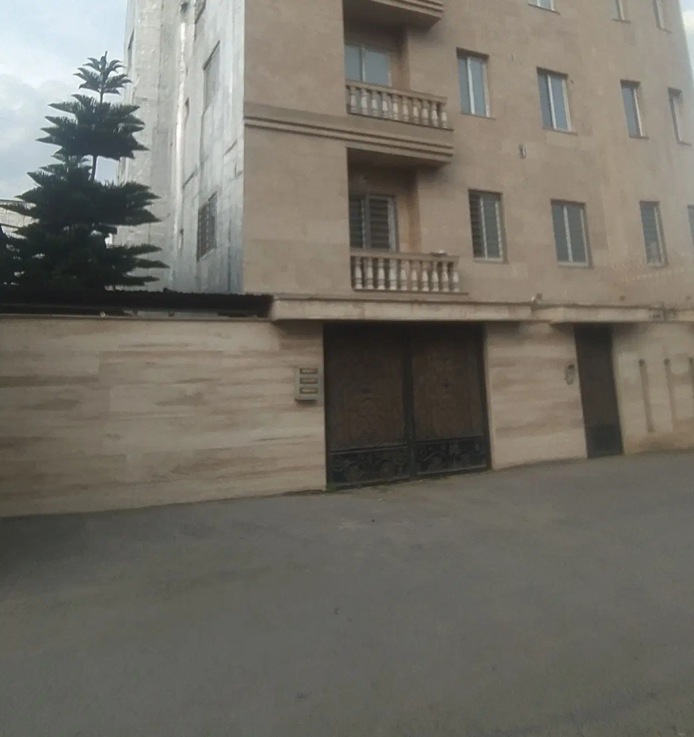 رهن آپارتمان تک واحدی 150 متری آزادی 94