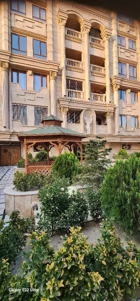آپارتمان ۲۶۰ متری در فاز ۱ مهرشهر