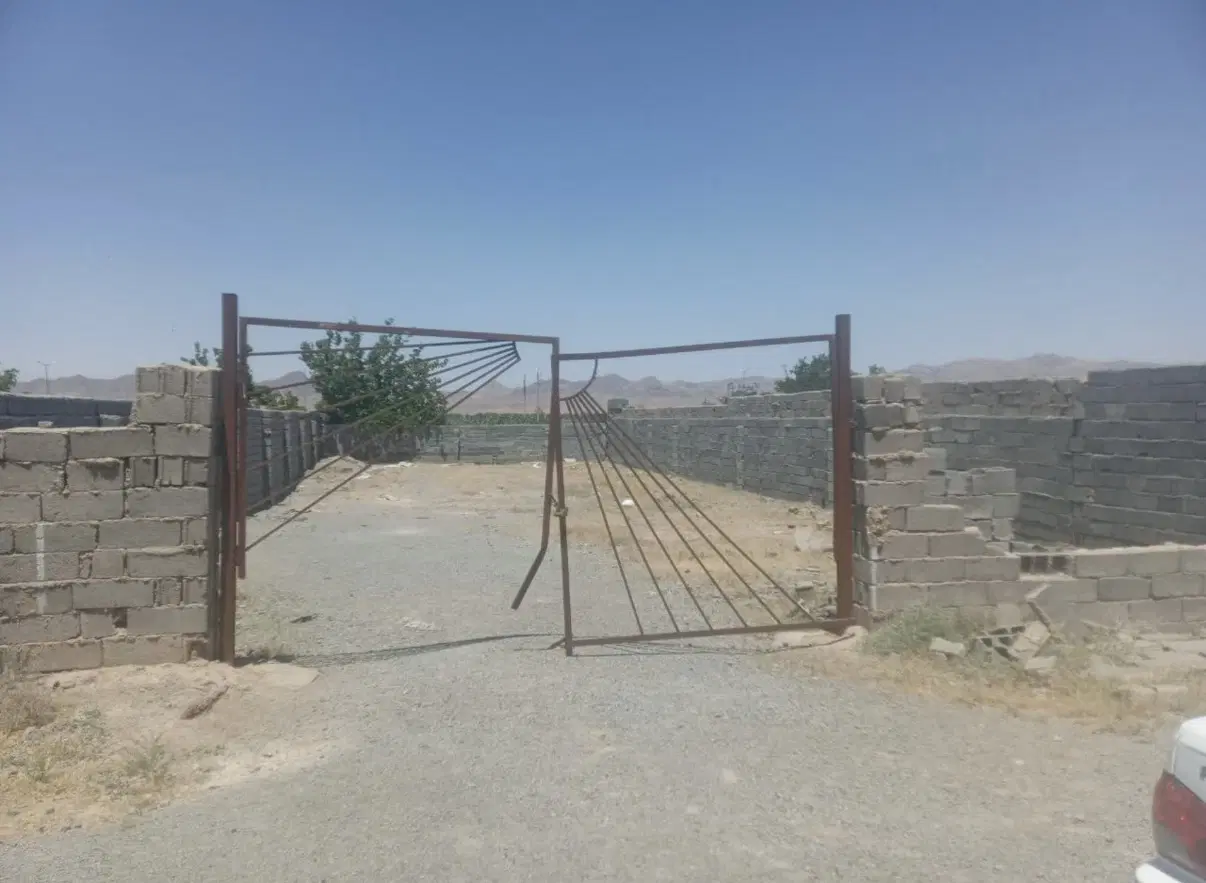 زمین شمس آباد