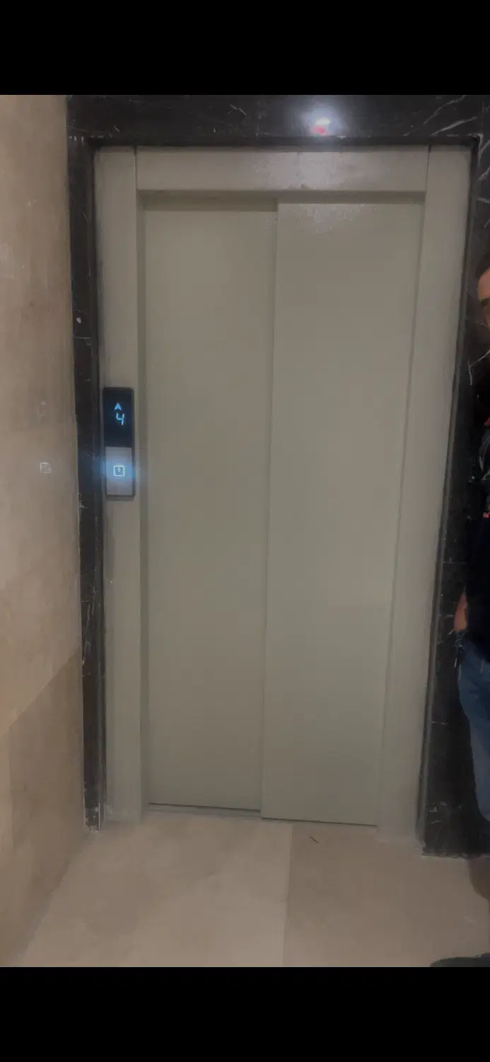 اپارتمان نوساز ۵۴ متری