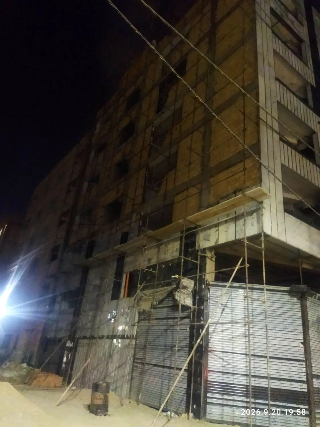 واحد 80متری تحویل یک ماه بعد