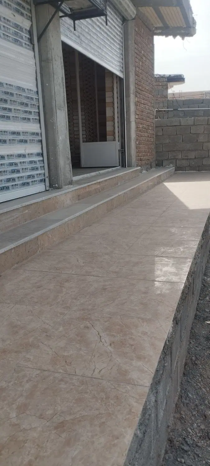 مغازه 40متری چاه جمال نبش خیام یک