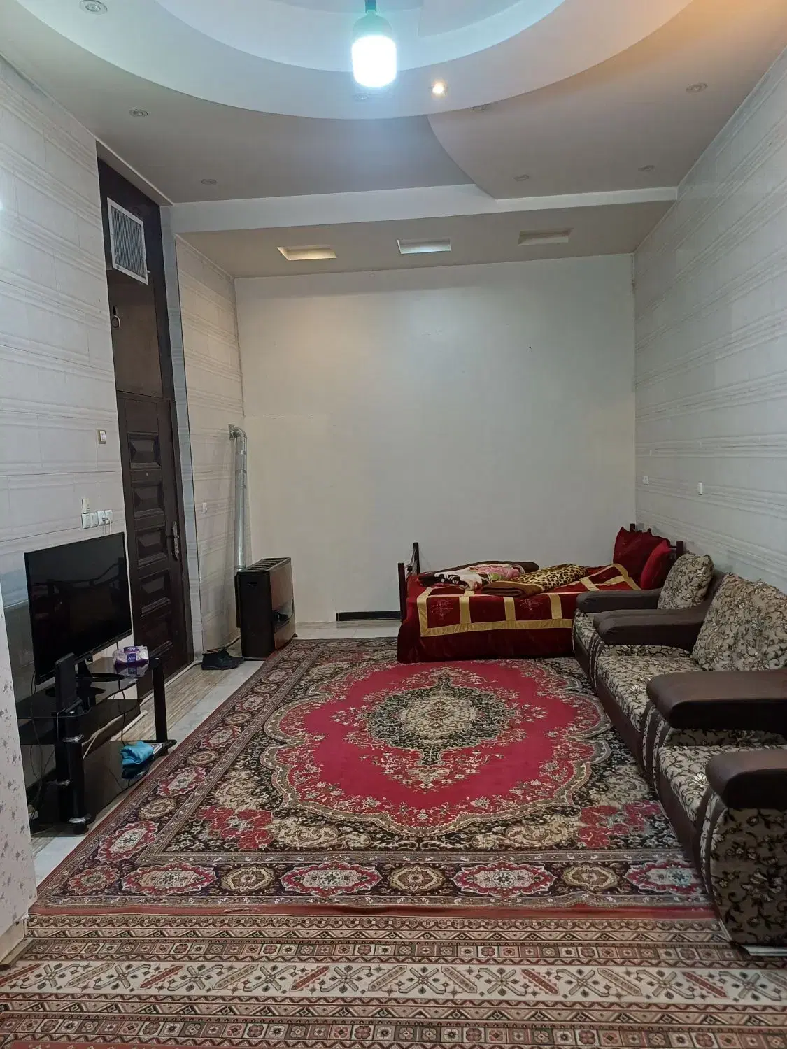 سوئیت همکف مبله آزادشهر.