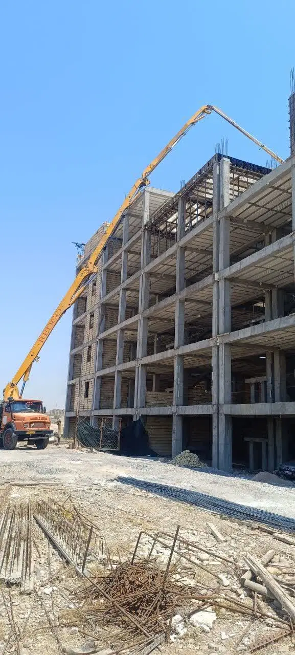 مسکن ملی فرهنگیان نیمه کاره فقط سقفها زده شدن