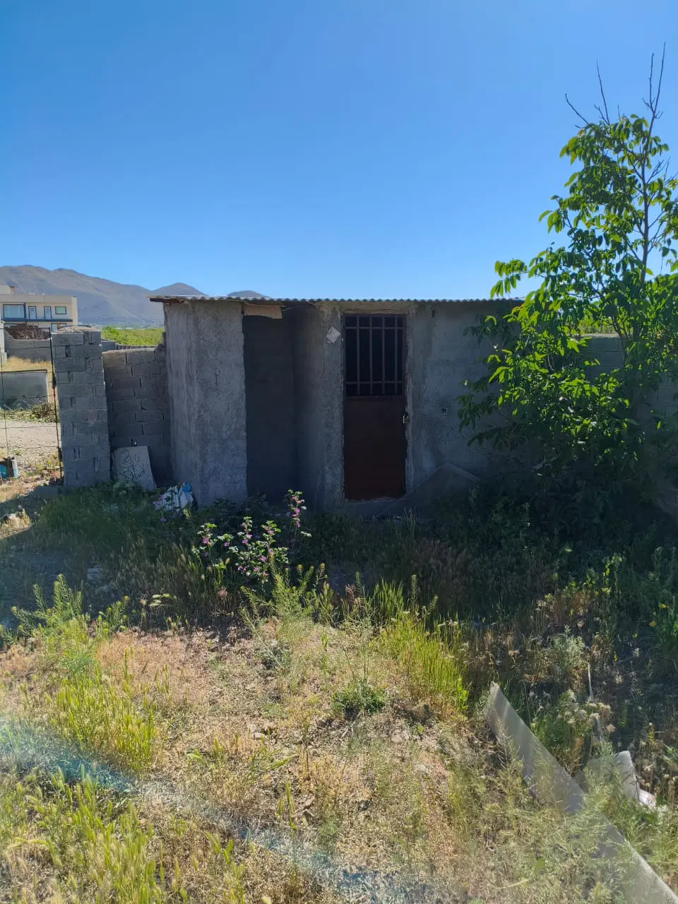 ویلا نیمه کاره زیره قیمت در سربندان
