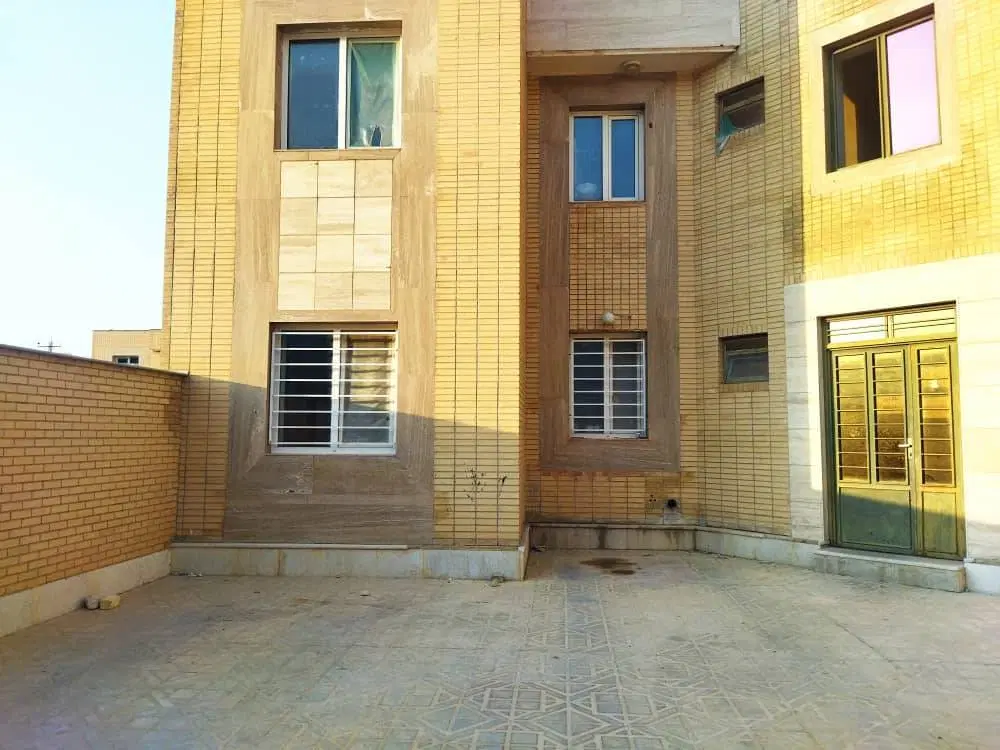 فروش یک واحد همکف (آپارتمان چهار واحدی)
