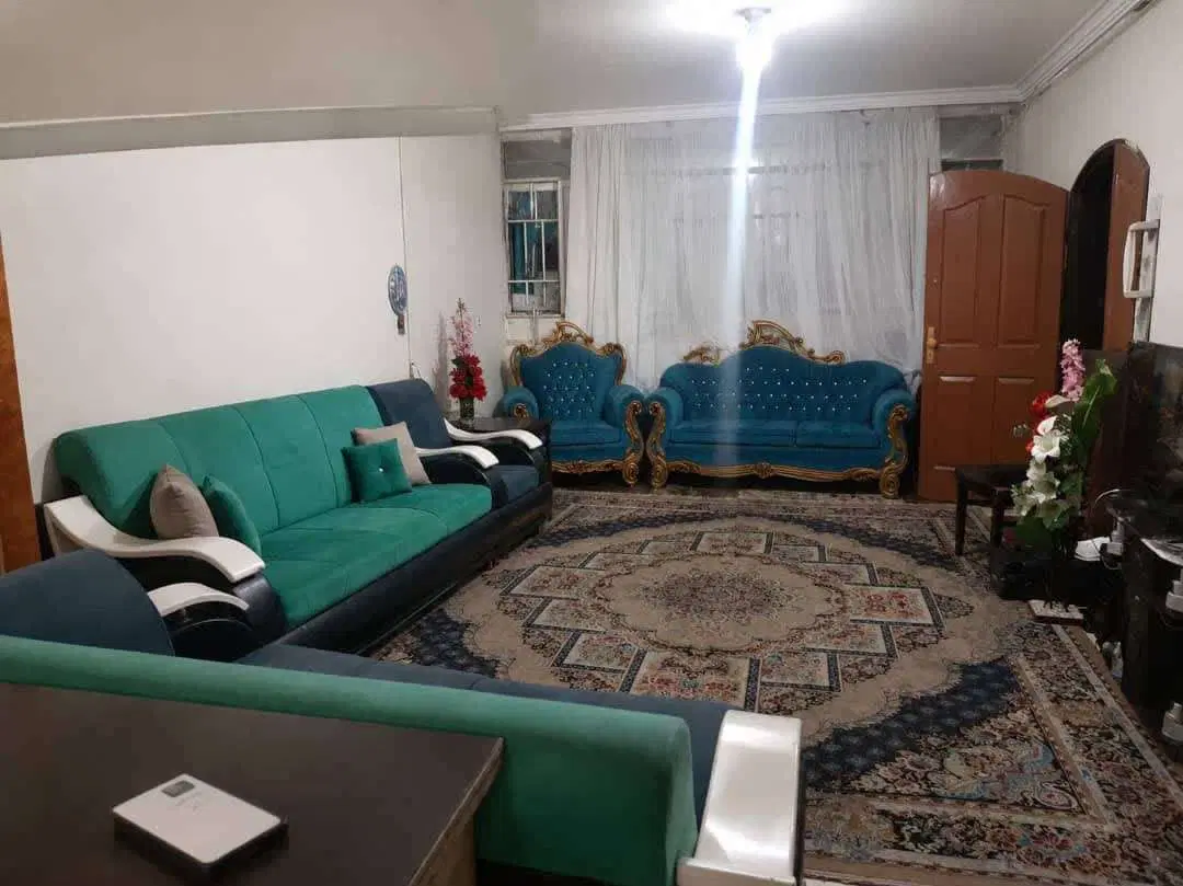 ۱۵۰ متر همکف سرافرازان ۱۳ بدون پارکینگ و انباری
