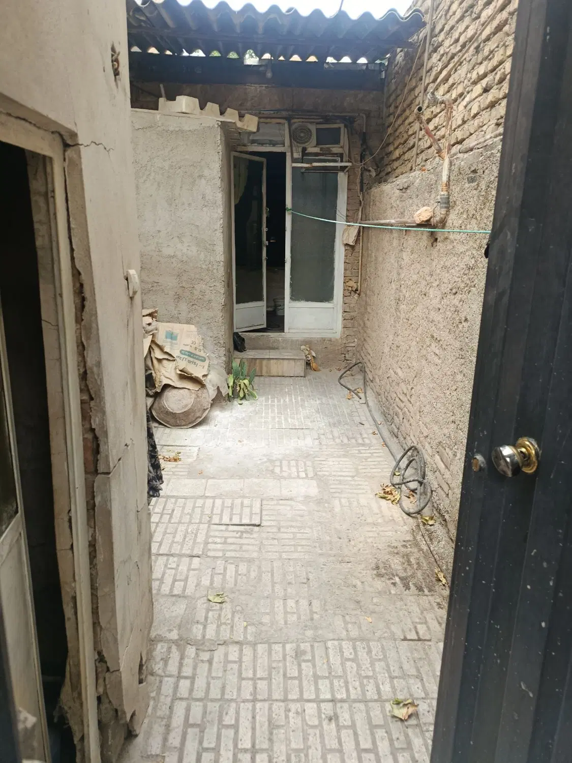 خانه کلنگی ۶۰ متری