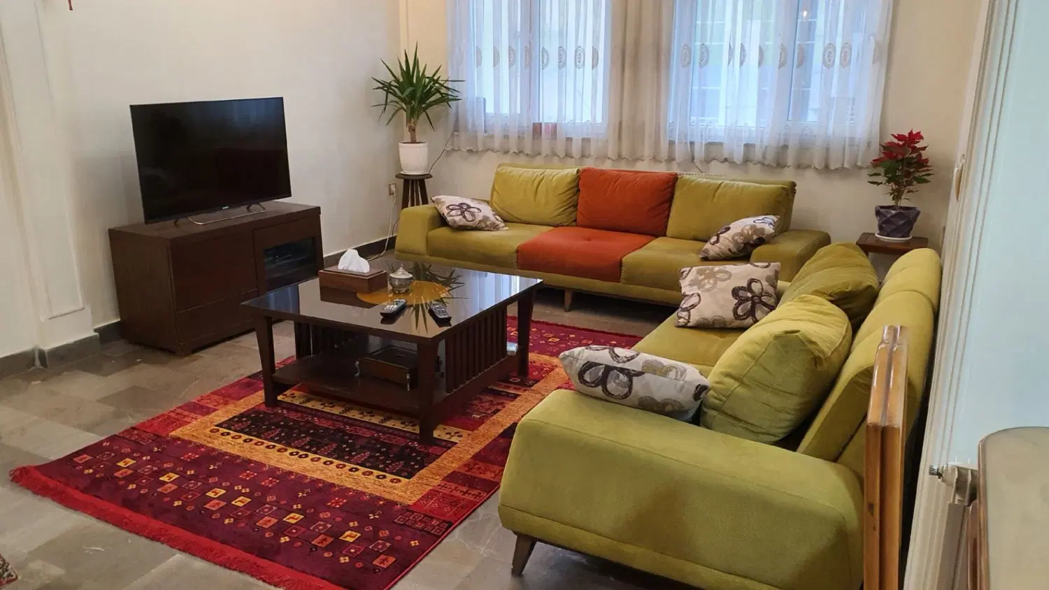 نیاز به همخونه، همخانه ، خونه دارم