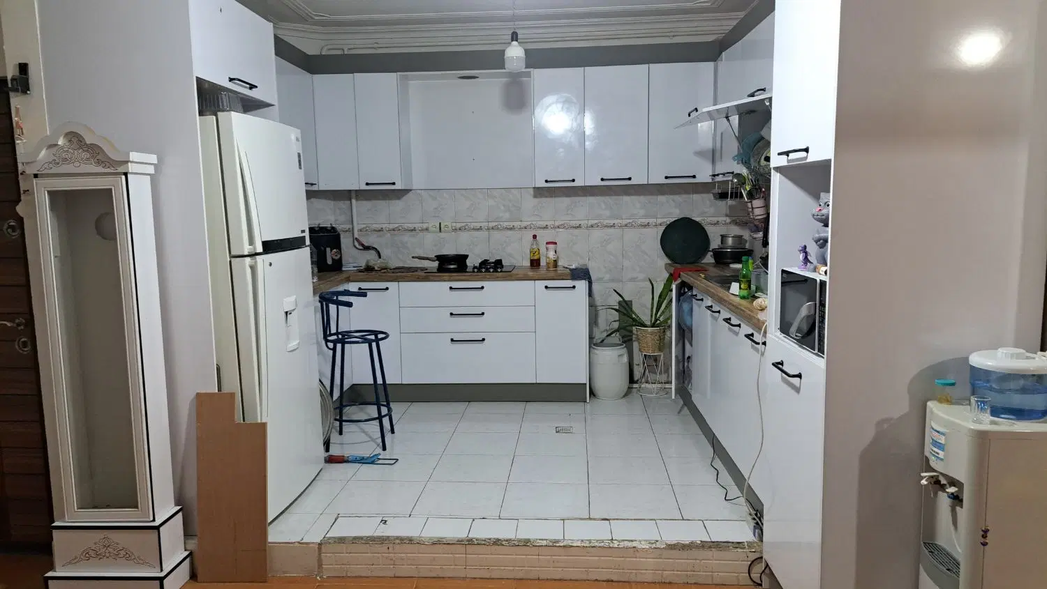 آپارتمان ۶ واحدی هم کف
