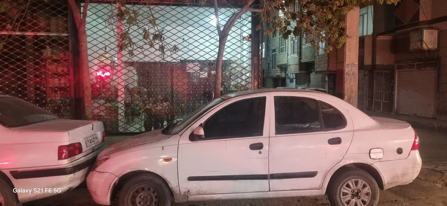 مغازه تجاری بزرگ