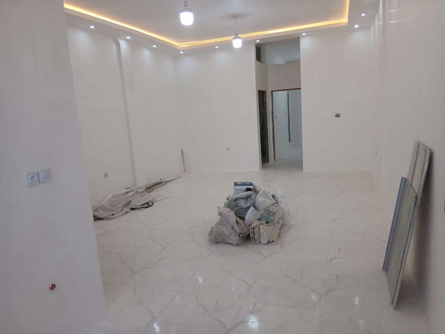 آپارتمان ۸۰ متری دو خوابه
