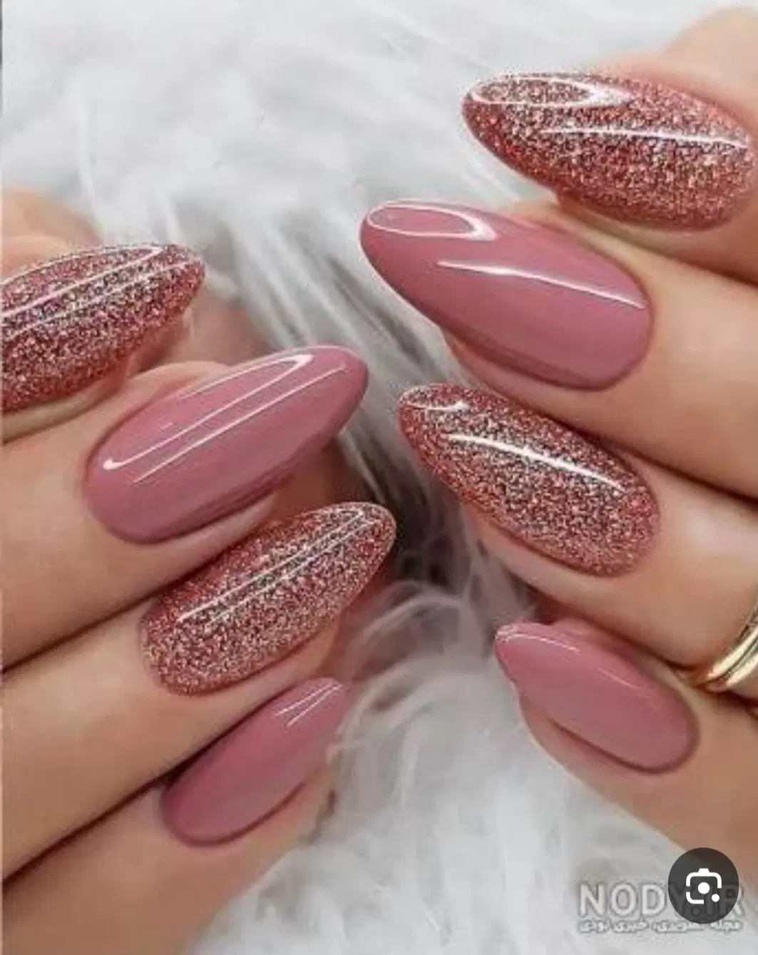 اجاره صندلی به ناخن کار