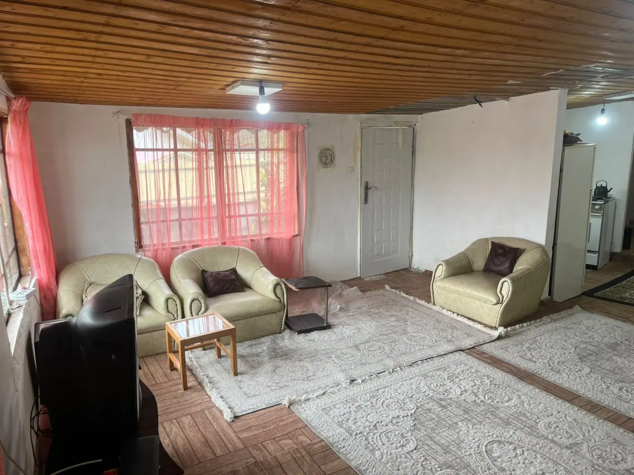 اجاره د بست خانه باغ