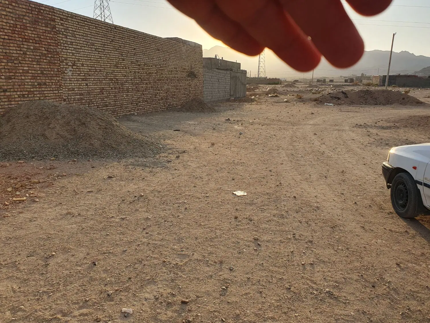 زمین حسین اباد منزل اب