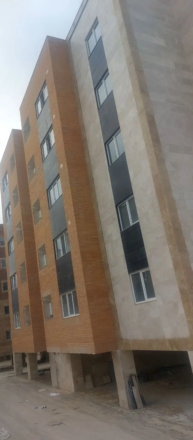 واحد ۹۰ متری شهرک گلستان شهر